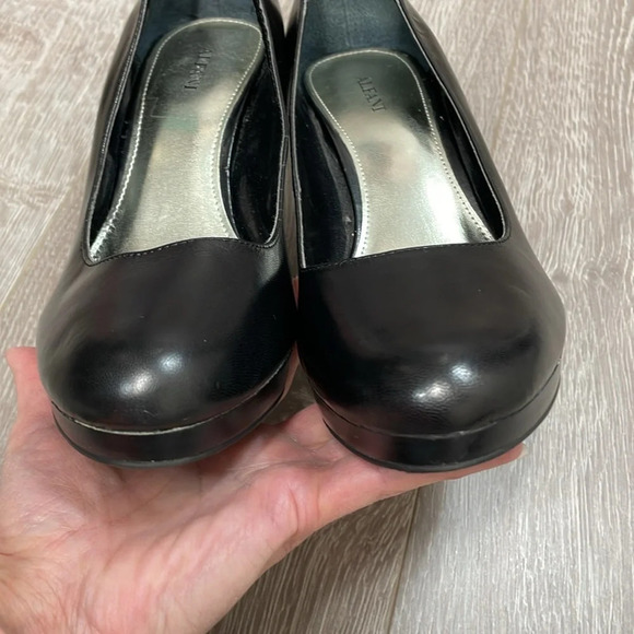 Alfani Maddy Leather Platform Pumps Heels Black 9.5M - Picture 11 of 15